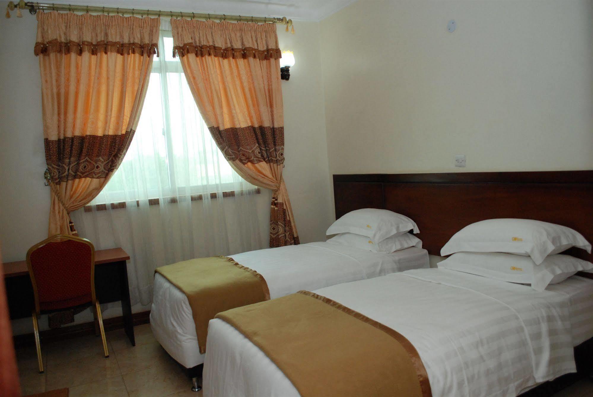 Casa Miltu Hotel Kampala Exterior foto