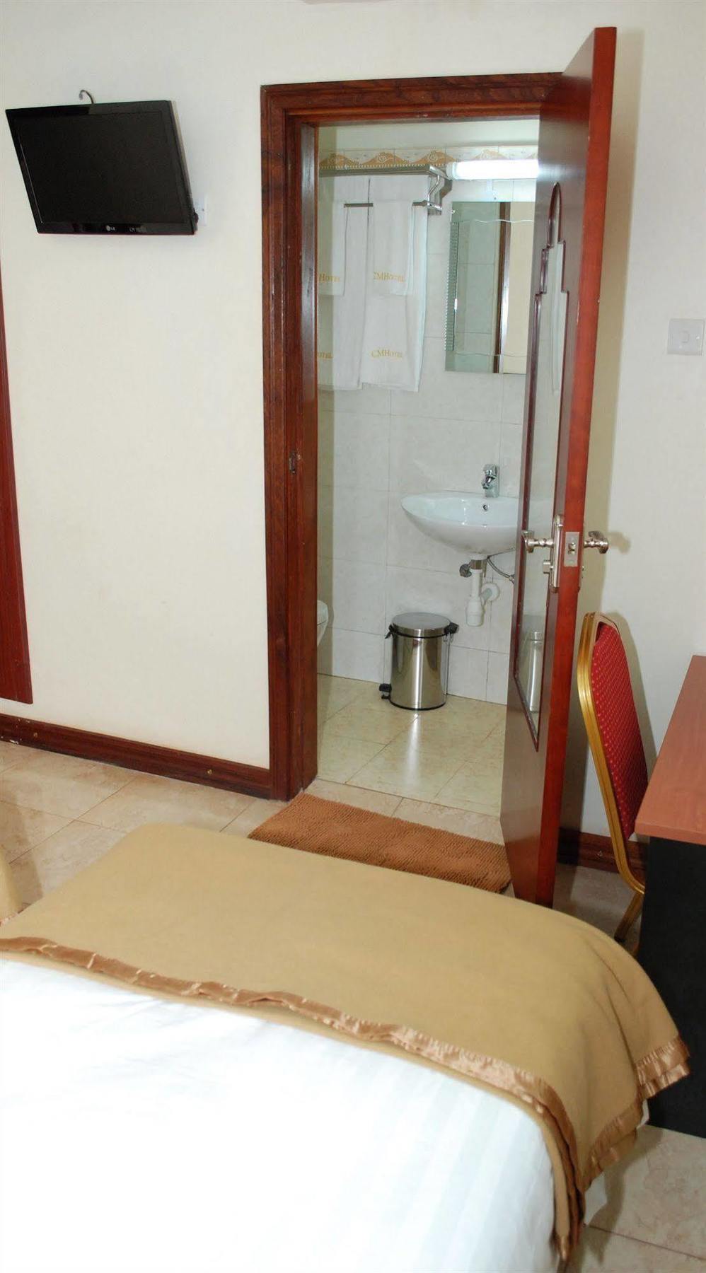 Casa Miltu Hotel Kampala Exterior foto